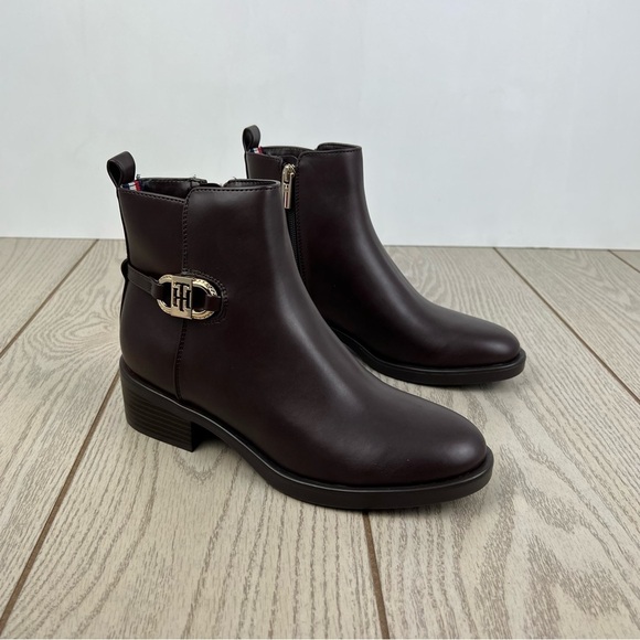 Tommy Hilfiger Shoes - Tommy Hilfiger Women's Imiera Metal Logo Ankle Boots 7M Dark Brown $119